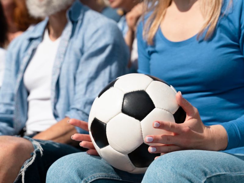 Bubble football Madrid para despedidas, cumpleaños y team building